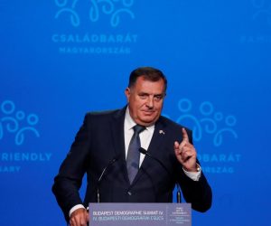 Budapest Demographic Summit Member of Bosnia and Herzegovina's Presidency Milorad Dodik gestures as he speaks during the Budapest Demographic Summit in Budapest, Hungary, September 23, 2021. REUTERS/Bernadett Szabo BERNADETT SZABO