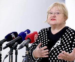 22.10.2021., Zagreb -Zastupnica Anka Mrak Taritas  komentirala je aktualna dogadjanja na konferenciji za medije odrzanoj u Sabor.