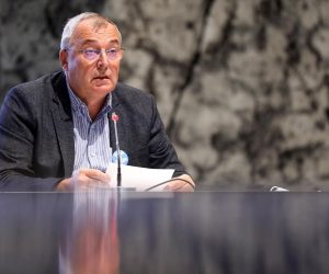 03.09.2021., Zagreb - Nacionalni stozer civilne zastite odrzao je konferenciju za medije u Nacionalnoj i sveucilisnoj knjiznici. Ravnatelj Hrvatskog zavoda za javno zdravstvo (HZJZ) Krunoslav Capak. Photo: Emica Elvedji/PIXSELL