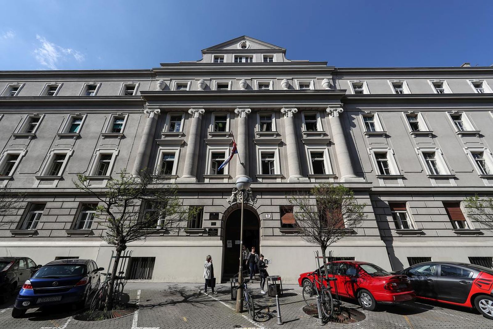 17.04.2019., Zagreb- Tvrtkova 5, Hrvatski zavod za mirovinsko osiguranje. Photo: Robert Anic/PIXSELL