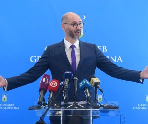 29.09.2021., Zagreb - Predsjednik Gradske skupstine Grada Zagreba Josko Klisovic odrzao konferenciju za medije. 
Photo: Marko Lukunic/PIXSELL