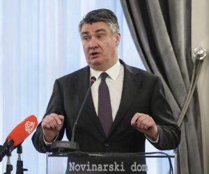 08.10.2021.,Zagreb, predsjednik Republike Zoran Milanovic, sudjelovao na otvorenju Godisnje skupstine Europske federacije novinara, odrzane u Hrvatskom novinarskom drustvu.
Photo: Robert Anic/PIXSELL