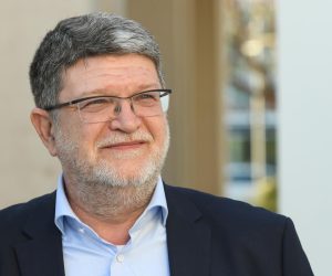 13.03.2021., Vodice - Predstavljanje kandidata za gradonacelnika Vodica iz redova SDP-a Marka Udovicica. U njegovoj pratnji bili su i kandidat za zupana Josko Supe i europarlametarac Tonino Picula.
Photo: Hrvoje Jelavic/PIXSELL