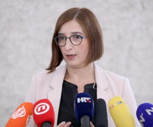19.10.2021., Zagreb -Zastupnica Marijana Puljak komentiala je na konferenciji za medije odrzanoj u Saboru pustanje na slobodu Kazimira Bacica i rapravu o izboru novog ravnatelja HRT-a.