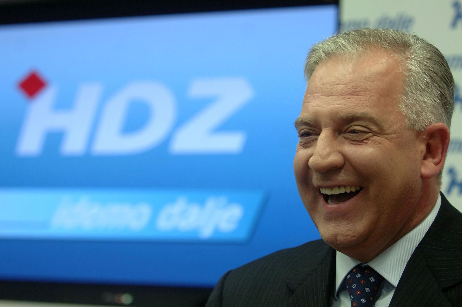 26.11.2007., Zagreb - Ivo Sanader na konferenciji za novinare u sjedistu HDZ-a, dan nakon parlamentarnih izbora 2007. 
Photo: Goran Stanzl/PIXSELL