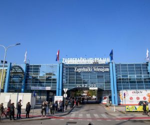 28.10.2021., Zagreb -  Organizirano cijepljenje protiv COVID-a cjepivima Comirnaty (Pfizer), Janssen (Johnson & Johnson) i Moderna na Zagrebackom Velesajmu.
Photo: Matija Habljak/PIXSELL