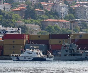 Rijeka, 13.05.2008 - Danas je u akvatoriju Rijecke luke izvedena civilno-vojna vjeba 'PSI Adriatic Shield 08.'
foto FaH/ Miljenko KLEPAC