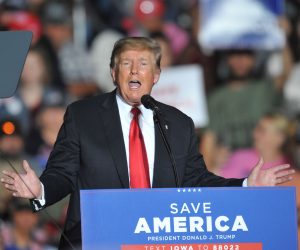 epa09515961 Former US President Donald J. Trump speaks with supporters at a Save America rally at the Iowa State Fairgrounds in Des Moines, Iowa, USA, 09 October 2021. The rally highlights Trumps first visit to Iowa since the general election in November 2020.  EPA/STEVE POPE