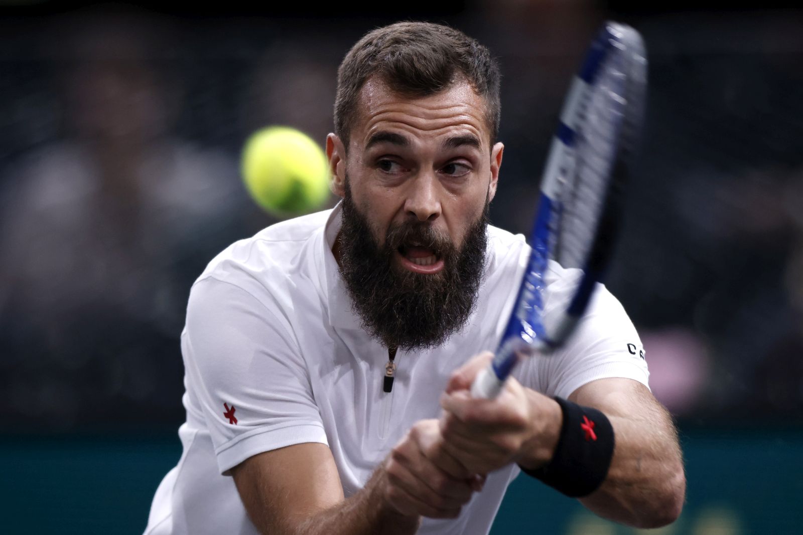 epa09558435 Benoit Paire of France in action during his first round match against Pablo Carreno Busta of Spain at the Rolex Paris Masters tennis tournament in Paris, France, 01 November 2021.  EPA/YOAN VALAT
