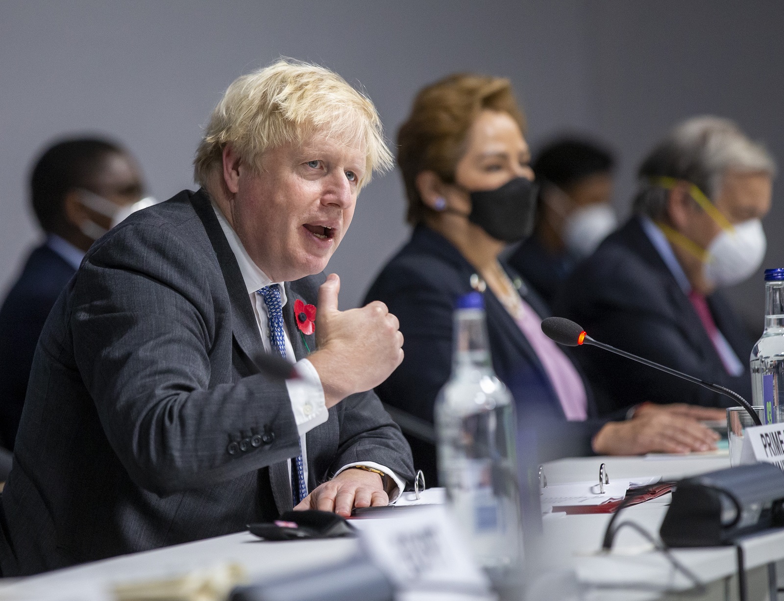 epa09574246 British Prime Minister Boris Johnson attends a meeting with Co-Facilitators at the COP26 UN Climate Change Conference in Glasgow, Britain, 10 November 2021. The 2021 United Nations Climate Change Conference (COP26) runs from 31 October to 12 November 2021 in Glasgow.  EPA/ROBERT PERRY