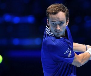 epa09585368 Daniil Medvedev of Russia in action against Alexander Zverev of Germany during their group stage match of the Nitto ATP Finals tennis tournament in Turin, Italy, 16 November 2021.  EPA/Alessandro Di Marco
