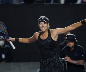 epa09582732 Spanish tennis player Garbine Muguruza of Spain celebrates her win against Anett Kontaveit of Estonia, during a match at the AKRON WTA Finals tournament, in Guadalajara, Mexico, 14 November 2021.  EPA/Francisco Guasco