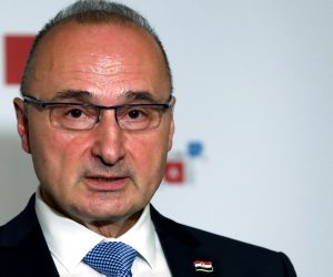 Zagreb, 24.11.2021. - Izjava za medije ministra vanjskih i europskih poslova Gordana Grliæa Radmana tijekom sastanka ministara vanjskih poslova drava èlanica i promatraèa Amerièko-jadranske povelje (A5). Na fotografiji Gordan Grliæ Radman. foto HINA/ Lana SLIVAR DOMINIÆ/ lsd