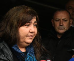 Paèetin/Bobota, 26.11.2021.- Kod deponija uz cestu Paèetin - Bobota u blizini Vukovara pronaðeni su posmrtni ostaci najmanje 10 osoba koji prema preliminarnim nalazima potjeèu iz Domovinskoga rata, izvijestio je u petak ministar hrvatskih branitelja Tomo Medved. Na slici Ljiljana Alvir. 
foto HINA/ ua