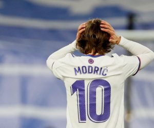 epa09610048 Real Madrid's Luka Modric reacts during the Spanish LaLiga soccer match between Real Madrid and Sevilla FC at Santiago Bernabeu stadium in Madrid, Spain 28 November 2021.  EPA/Ballesteros