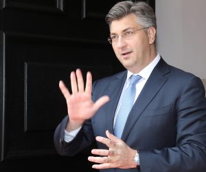 01.06.2017., Zagreb -Predsjednik Vlade Republike Hrvatske Andrej Plenkovic sastao se u Banskim dvorima s predsjednikom Republike Kosovo Hashimom Thacijem.
Photo: Patrik Macek/PIXSELL