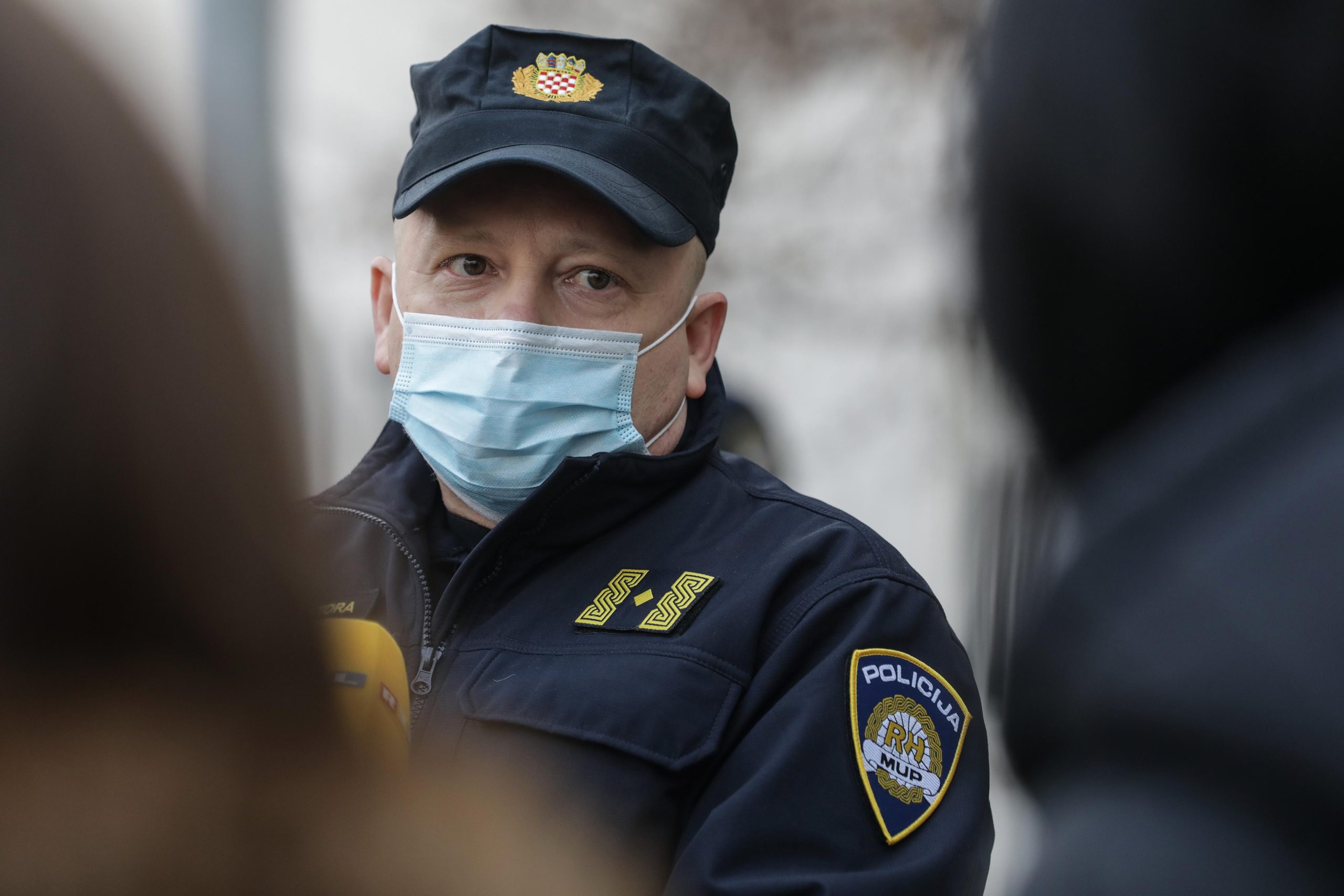 01.12.2020., Zagreb - Ispred Ravnateljstva policije odrzana konferencija za medije vezano za nove mjere i postupanja policije tijekom provodenja nadzora pridrzavanja mjera Stozera civilne zastite RH. Okupljenim novinarima obratio se Davor Posilovic, nacelnik Sektora policije u PU zagrebackoj. 
Photo: Robert Anic/PIXSELL