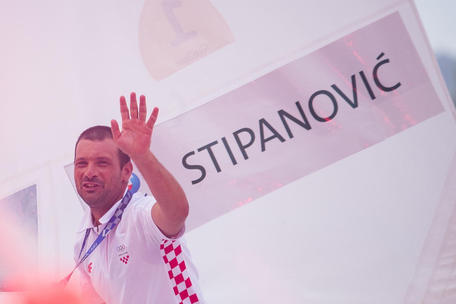 04.08.2021., Split - U jedrilicarskom klubu Mornar organiziran je docek za hrvatskog jedrilicata Toncija Stipanovica koji je na Olimpijskim igrama u Tokiju osvojio srebrnu medalju. Photo: Milan Sabic/PIXSELL