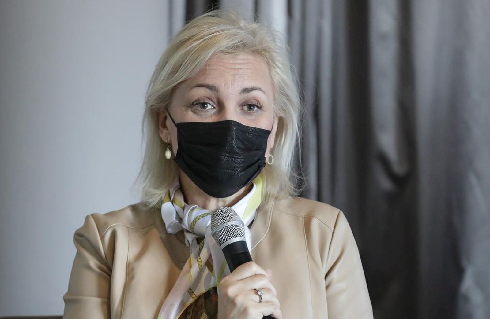 05.05.2021.,Zagreb, u hotelu Westin predstavljena Internetska platforma sigurna okupljanja. Nositelj platforme su Hrvatska gospodarska komora, i Ministarstvo kulture i medija uz partnerstvo stozera civilne zastite RH i Hrvatskog javoda za javno zdravstvo, a izradjena je po uzoru na belgijski model Covid Event Risk Model. Predstavljanju platforme nazocili su ministrica kulture Nina Obuljen Korzinek, Marija Bubas HZJZ, Tomislav Rados HGK, Tomo in der Mühlen HGK i Kresimir Partl, drzavni tajnik pri Ministarstvu kulture.
Photo: Robert Anic/PIXSELL