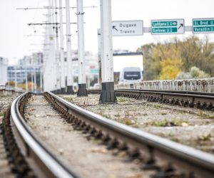 06.11.2021., Zagreb - Zbog radova, ovaj vikend, obustavljen tramvajski promet na mostu Mladosti.