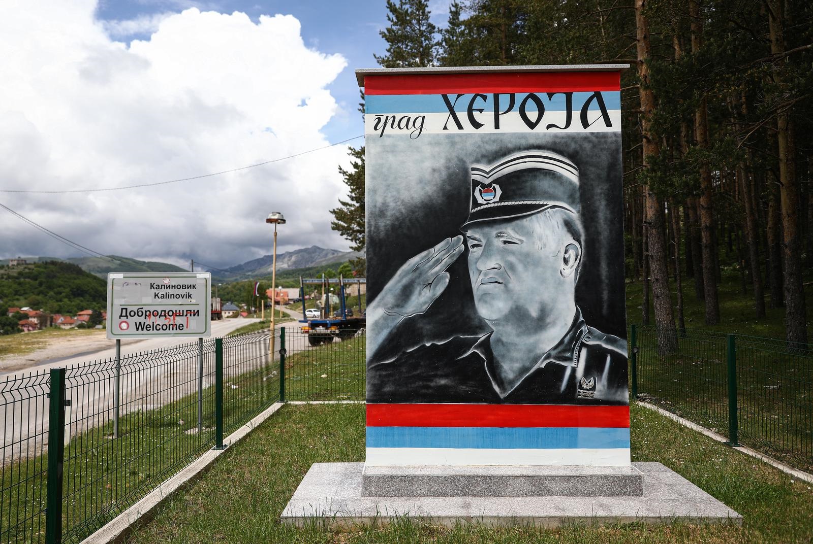 07.06.2021., Kalinovik, Bosna i Hercegovina - Selo Bozanovici u blizini Kalinovika rodno je mjesto ratnog zlocinca Ratka Mladica. U selu ne zivi vise od 30 ljudi, ukupno tri porodice Mandic, Jovovic i Mladic. Mladicev rodjak, Zoran Mladic, uoci sutranje presude u Haagu, kaze da ima i malo pravde na svijetu, Ratko bi bio slobodan covjek. Konacna presuda bivsem komandantu Glavnog staba Vojske Republike Srpske (VRS) Ratku Mladicu bice izrecena sutra u sudu u Haagu.
Photo: Armin Durgut/PIXSELL