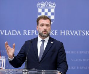 08.11.2021., Zagreb - Ministar obrane Mario Banozic, obratio se medijima nakon sastanka s generalima i premijerom Andrejom Plenkovicem.