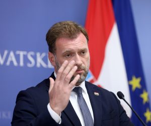 08.11.2021., Zagreb - Ministar obrane Mario Banozic, obratio se medijima nakon sastanka s generalima i premijerom Andrejom Plenkovicem.