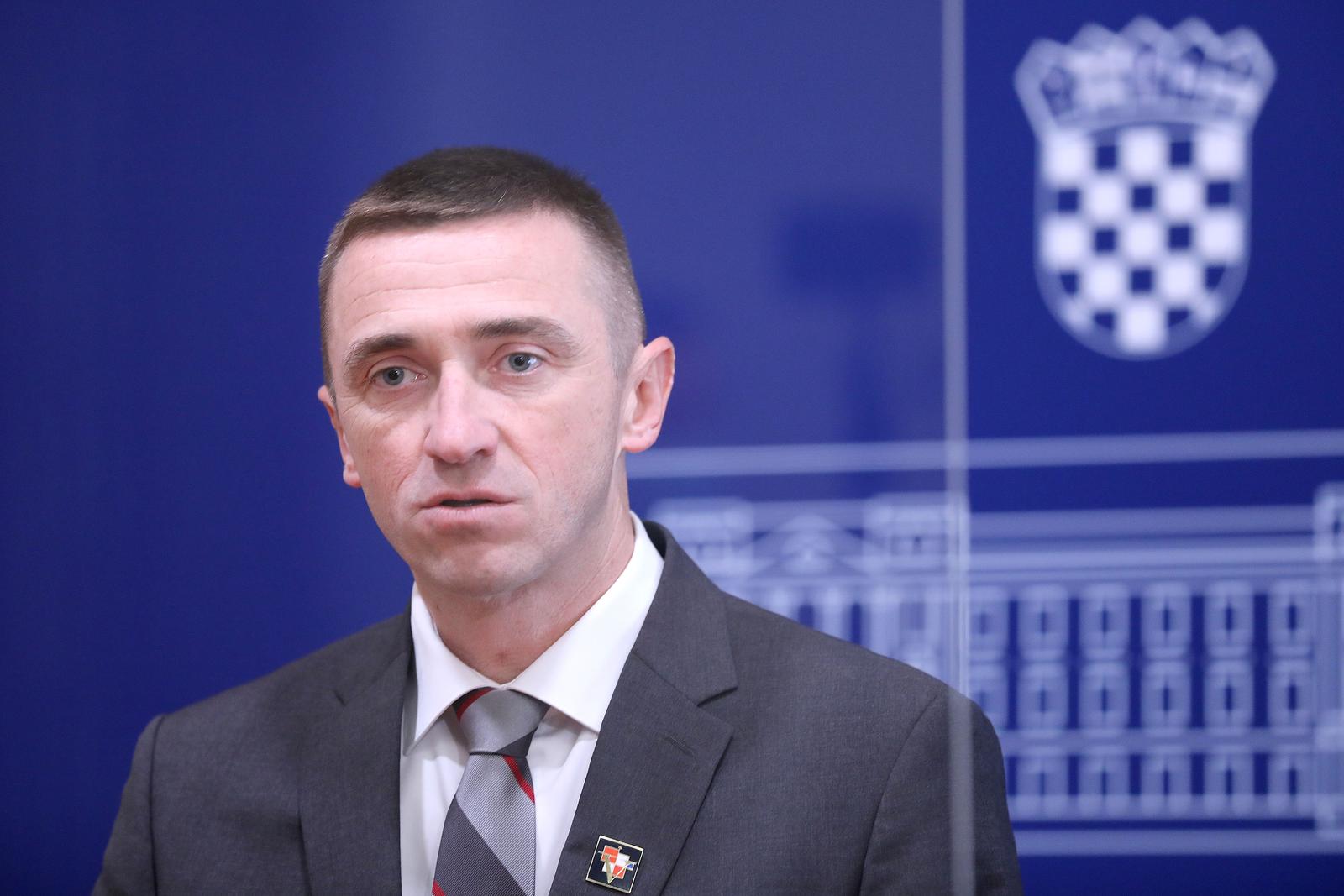 13.10.2021., Zagreb - Novi predsjednik Domovinskog pokreta Ivan Penava odrzao je u Saboru konferencju za medije na kojoj je govorio o izboru potpredsjednika Hrvatskoga sabora i aktualnim politickim temama.