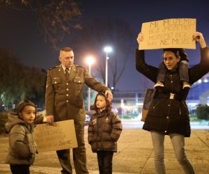 13.11.2021., Zagreb - Prosvjed roditelja odgojitelja ispred Gradskog poglavarstva.