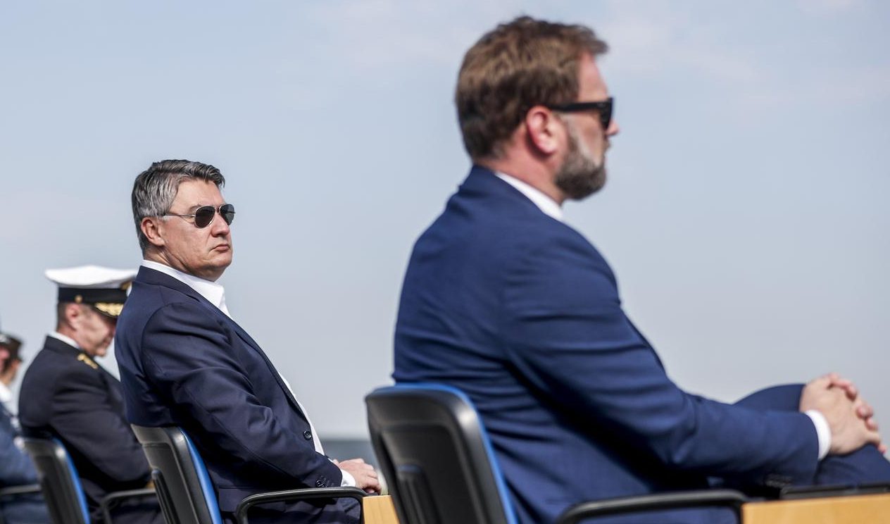 18.06.2021., Zagreb - U Vojarni „Pukovnik Marko Zivkovic“ na Plesu odrzana svecana dodjela letackih znakova 25. narastaju pilota Hrvatskog ratnog zrakoplovstva. Na svecanosti su sudjelovali i predsjednik Republike Zoran Milanovic, ministar obrane Mario Banozic, nacelnik glavnog stozera Robert Hranj.
Photo: Slavko Midzor/PIXSELL