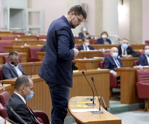 19.10.2021., Zagreb - Nastavak 8. sjednice Hrvatskog sabora raspravom o prijedlogu odluke o imenovanju glavnog ravnatelja Hrvatske radiotelevizije - predlagatelja Odbora za informiranje, informatizaciju i medije.