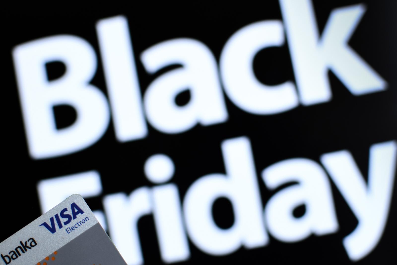 21.11.2021., Zagreb - Uskoro počinje 'Black Friday' (Crni petak) ludnica. Rijec je o danima kada su veliki popusti u gotovo svim trgovinama što privlaci veliki broj građana na potrosnju novca.