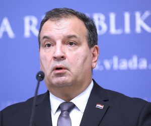 23.11.2021., Zagreb - Prije sjednice Uzeg kabineta Vlade izjavu za medije dao je Vili Beros