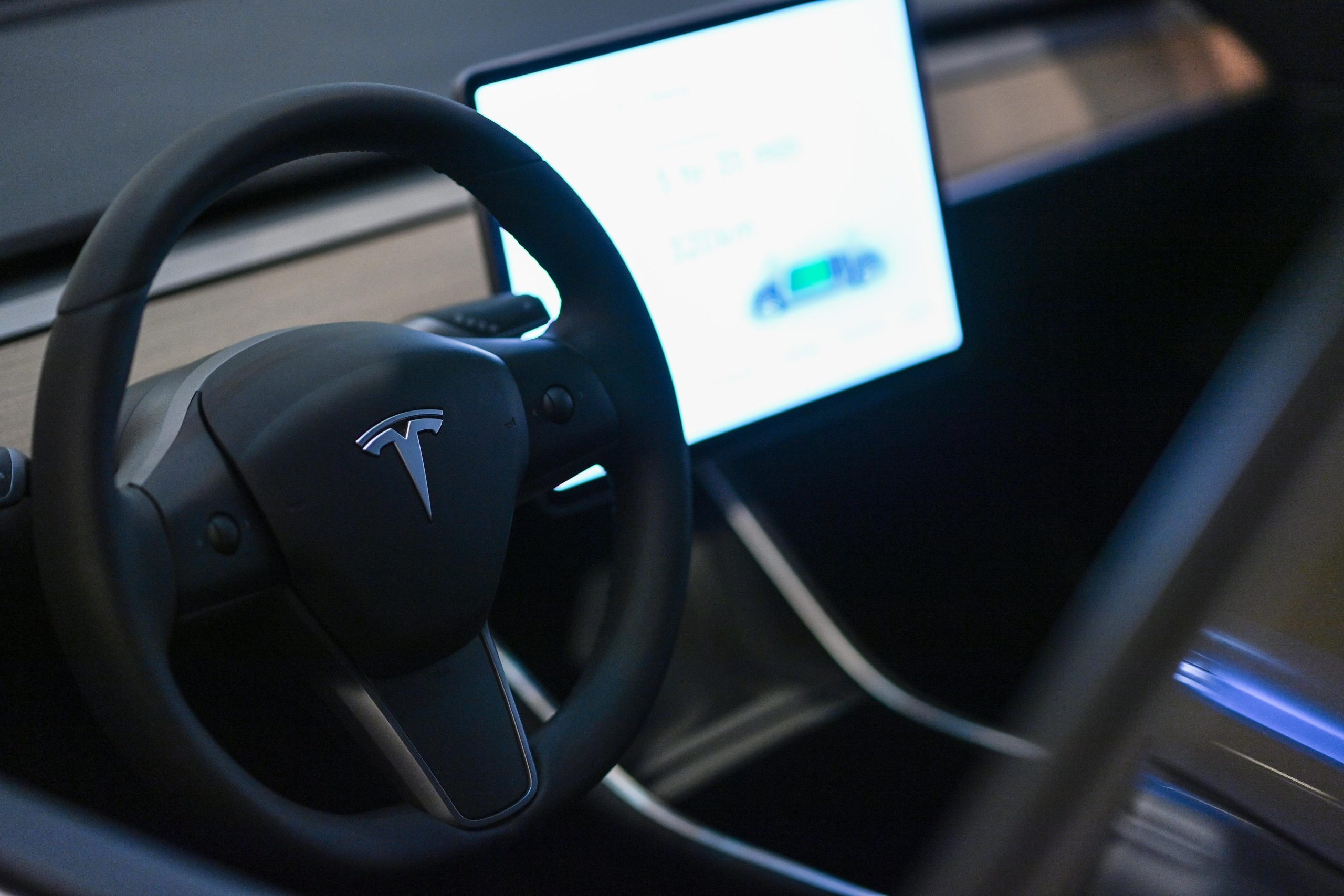 24.11.2020., Zagreb - Od 13.11.2020. Tesline automobile mogu se naruciti preko sluzbene hrvatske stranice, a povodom toga u Avenue Mallu je otvoren "pop up store" gdje je izlozen Tesla Model 3. Photo: Igor Soban/PIXSELL
