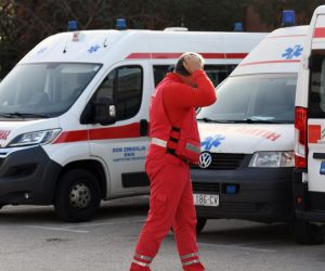 26.02.2021., Sibenik - Vec deset dana traje bijeli strajk vozaca sanitetskoga prijevoza koji traze vece koefcijente za placu.
Photo: Hrvoje Jelavic/PIXSELL
