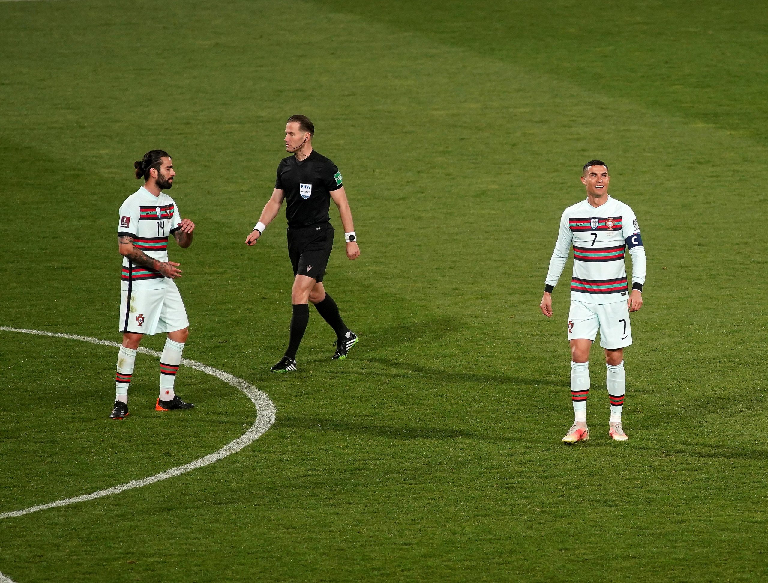 27, March, 2021, Belgrade - The match of the second round of Group A qualification for the 2022 World Cup between the football national teams of Serbia and Portugal was played at the Rajko Mitic Stadium. Sergio Oliveira, #14 (Portugal) , Cristiano Ronaldo, #7  (Portugal). Photo: Antonio Ahel/ATAImages

27, mart, 2021, Beograd -  Utakmica drugog kola grupe A kvalifikacija za Svetsko prvenstvo 2022. godine izmedju fudbalskih reprezentacija Srbije i Portugala odigrana na stadionu Rajko Mitic. Photo: Antonio Ahel/ATAImages