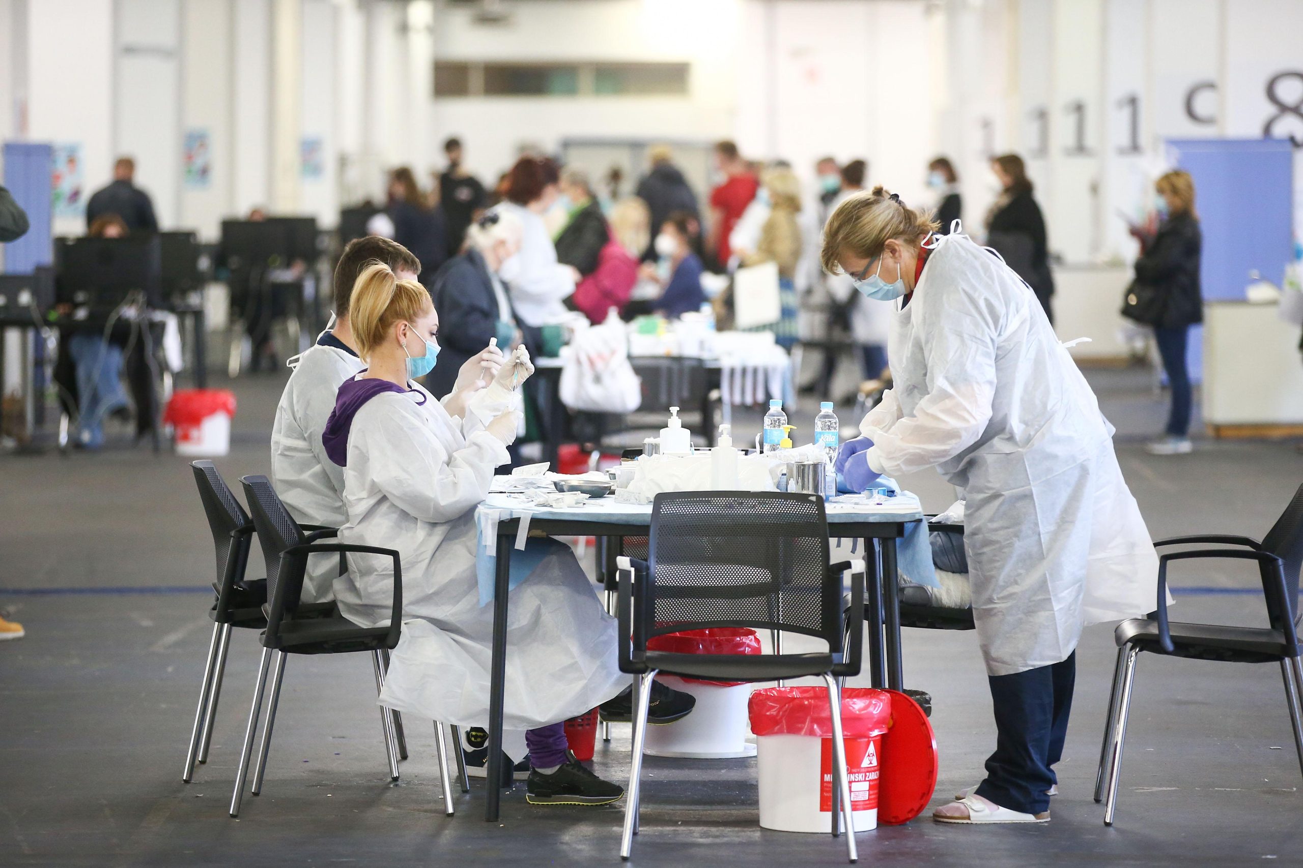 28.10.2021., Zagreb -  Organizirano cijepljenje protiv COVID-a cjepivima Comirnaty (Pfizer), Janssen (Johnson & Johnson) i Moderna na Zagrebackom Velesajmu.
Photo: Matija Habljak/PIXSELL