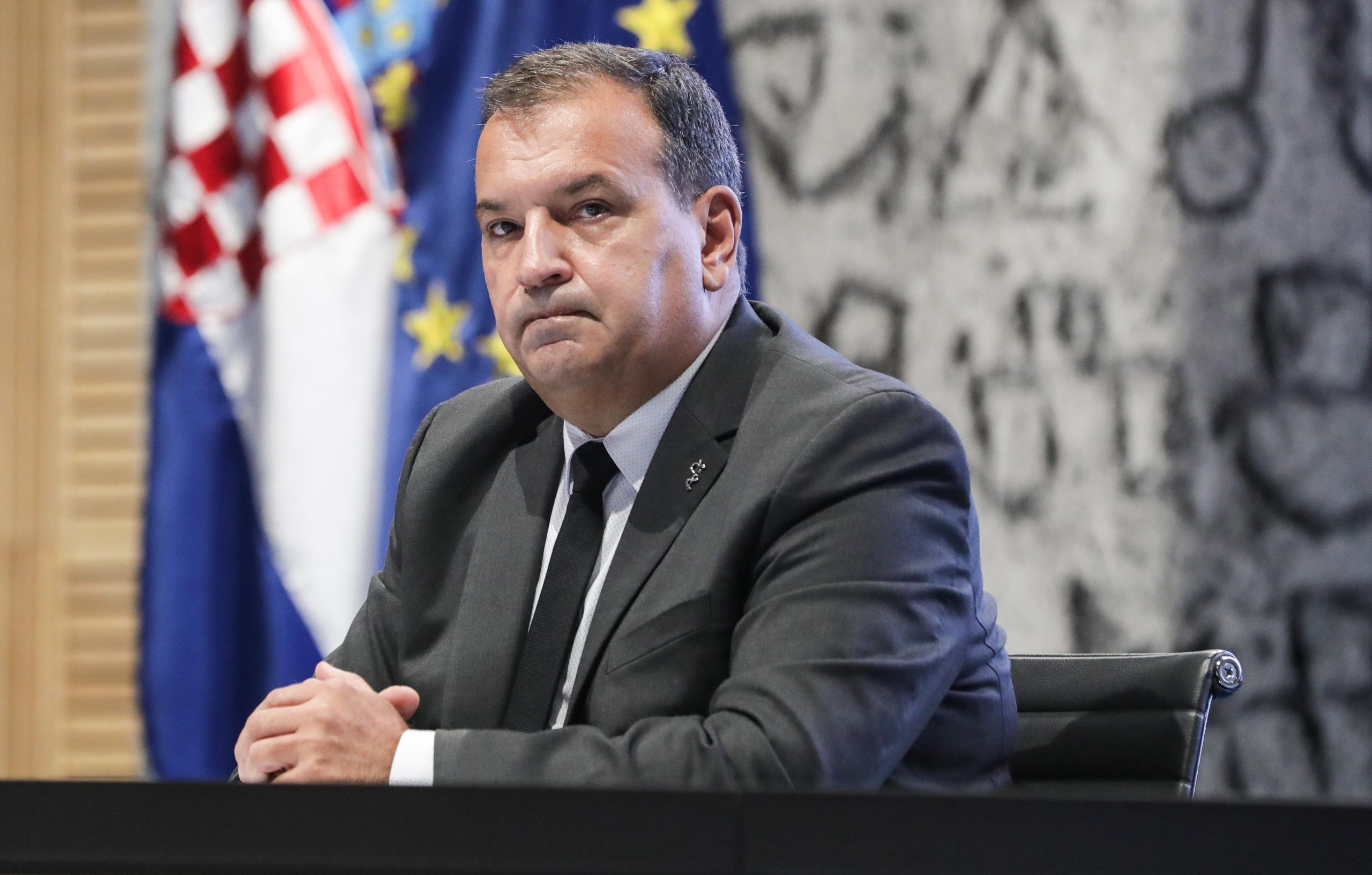 29.10.2021., Zagreb - Nacionalni stozer civilne zastite odrzao je konferenciju za medije u Nacionalnoj i sveucilisnoj knjiznici. Ministar zdravstva Vili Beros. Photo: Robert Anic/PIXSELL
