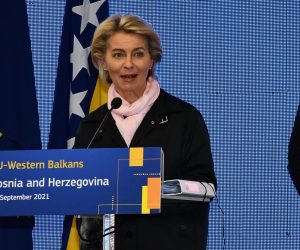 30.09.2021., Svilaj - Svecanosti na bosansko-hercegovackom granicnom prijelazu Svilaj u promet je pusten most preko rijeke Save, koji je sastavni je dio medjunarodnog paneuropskog cestovnog koridora 5C - Budimpesta-Beli Manastir-Osijek-Sarajevo-Ploce. Predsjednica Europske komisije Ursula von der Leyen. Photo: Ivica Galovic/PIXSELL