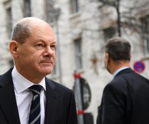 Social Democratic Party (SPD) top candidate for chancellor Olaf Scholz arrives for talks to form a so-called traffic light government coalition, in Berlin, Germany, November 15, 2021. REUTERS/Annegret Hilse