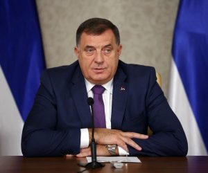 08.11.2021., Istocno Sarajevo, Bosna i Hercegovina - Konferencija za medije clana Predsjednistva BiH Milorada Dodika nakon sastanka sa zamjenikom pomocnika drzavnog sekretara SAD-a Gabrielom Escobarom.