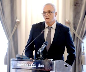 21.07.2021., Zagreb - Hrvatsko novinarsko društvo i Vecernji list organizirali su komemoraciju za preminulog novinara Silvija Tomasevica. Na komemoraciji su govorili predsjednik Hrvatskog novinarskog drustva Hrvoje Zovko, glavni urednik Vecernjeg lista Drazen Klaric i urednik Obzora i kolumnist Vecernjeg lista Goran Gerovac.
Photo: Patrik Macek/PIXSELL