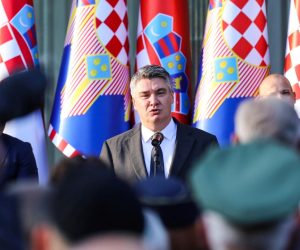 29.09.2021., Zagreb - U Uredu predsjednika na Pantovcaku odrzan je prijem povodom obiljezavanja Dana policije na kojemu su urucena odlikovanja policijskim postajama te aktivnim i umirovljenim djelatnicima Ministarstva unutarnjih poslova Republike Hrvatske. Predsjednik RH Zoran Milanovic Photo: Emica Elvedji/PIXSELL