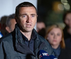 13.11.2021., Osijek - Ivan Penava predsjednik Domovinskog pokreta, odrzao je konferenciju za medije uoci sjednice prosirenog predsjednistva podruznice Domovinskog pokreta Osjecko-baranjske zupanije.