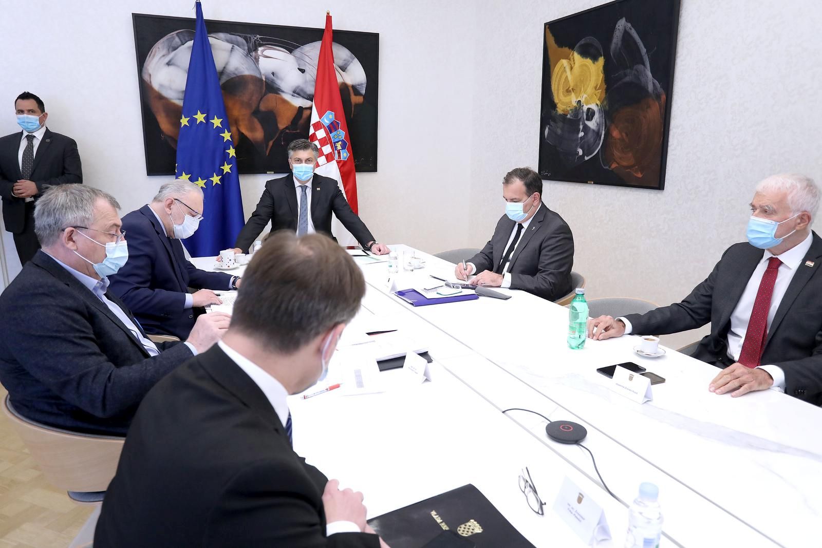 15.04.2021., Zagreb - Predsjednik Vlade Andrej Plenkovic predsjedao je u Banski dvorima sastankom Znanstvenog savjeta za borbu protiv kornavirusa.
Photo: Patrik Macek/PIXSELL