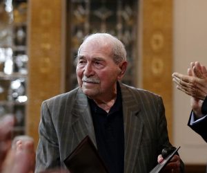 19.06.2016., Zagreb - U Hrvatskom drzavnom arhivu odrzana je svecana dodjela nagrade Vladimir Nazor za najbolja umjetnicka ostvarenja za 2015. godinu na podrucju knjizevnosti, glazbe, filma, likovnih i primijenjenih umjetnosti, kazalisne umjetnosti te arhitekture i urbanizma. Josip Uhlik, Zlatko Hasanbegovic. Photo: Dalibor Urukalovic/PIXSELL