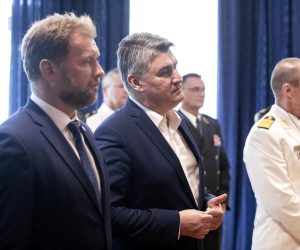 27.09.2021., Split - Predsjednik Republike i vrhovni zapovjednik Oruzanih snaga Zoran Milanovic urucio je Red vojvode Trpimira s vrpcom i zvijezdom ravnatelju Zbora narodne garde general-potpukovniku Jonu A. Jensenu.
Mario Banozic, Zoran Milanovic
Photo: Miroslav Lelas/PIXSELL