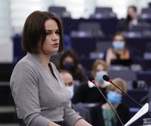 epa09600389 Belarusian opposition leader Svetlana Tikhanovskaya delivers a speech at the European Parliament in Strasbourg, France, 24 November 2021.  EPA/JULIEN WARNAND / POOL