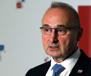 Zagreb, 24.11.2021. - Izjava za medije ministra vanjskih i europskih poslova Gordana Grliæa Radmana tijekom sastanka ministara vanjskih poslova drava èlanica i promatraèa Amerièko-jadranske povelje (A5). Na fotografiji Gordan Grliæ Radman. foto HINA/ Lana SLIVAR DOMINIÆ/ lsd