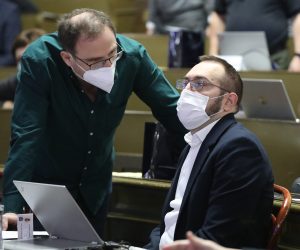 Zagreb, 09.12.2021. -  Šesta sjednica zagrebačke Gradske skupštine o proračunu za 2022. godinu. Na fotografiji gradonačelnik Grada Zagreba Tomislav Tomašević.
foto HINA/ Admir BULJUBAŠIĆ/ abu